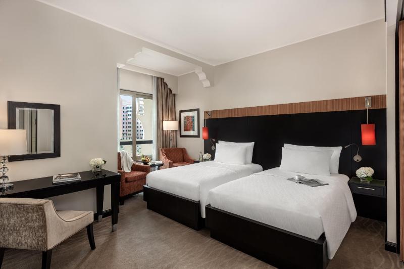 Executive Room With Free Shuttle Bus to Public Beach image 3
