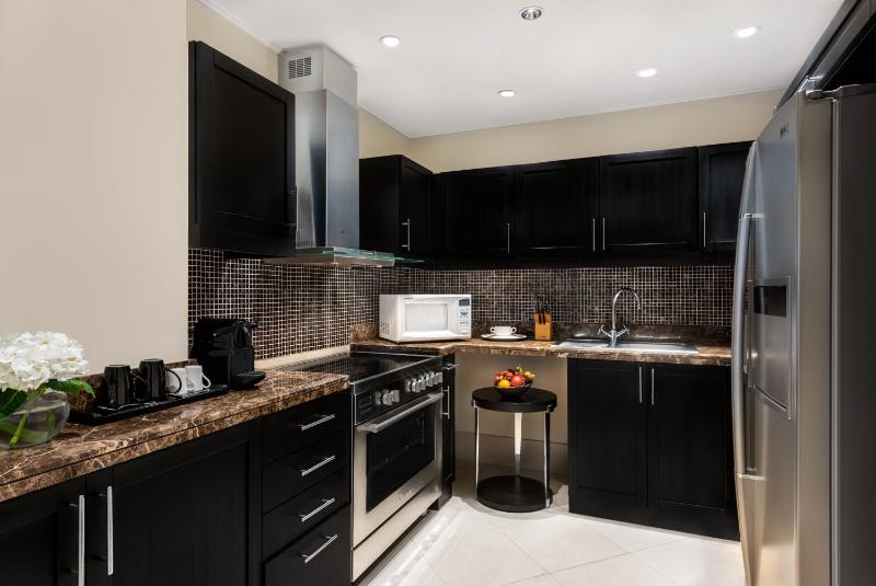 Two-Bedroom Royal Suite With Free Shuttle Bus to Public Beach image 3