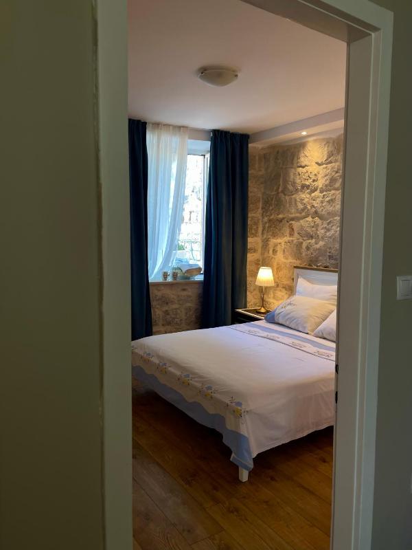 One-Bedroom Apartment (4 Adults) image 1