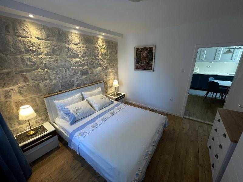 One-Bedroom Apartment (4 Adults) image 3