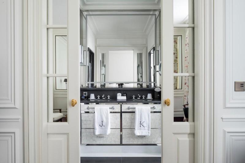 Junior Suite image 2