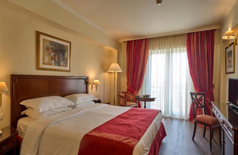 Classic Double Room with Sea View image 1