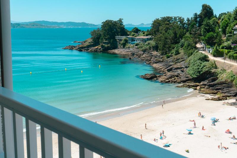 Double or Twin Room with Sea View image 4