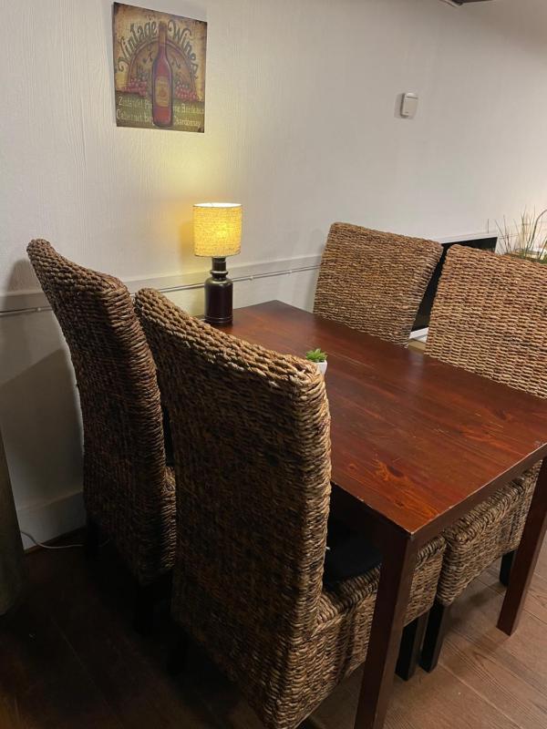 Family Room image 4