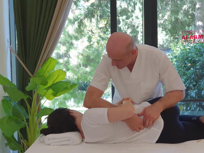 Physical Therapy & Rehabilitation 2 People image 4