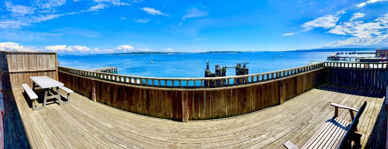 Suite #15 Ocean View Private Deck - Pet Friendly image 2