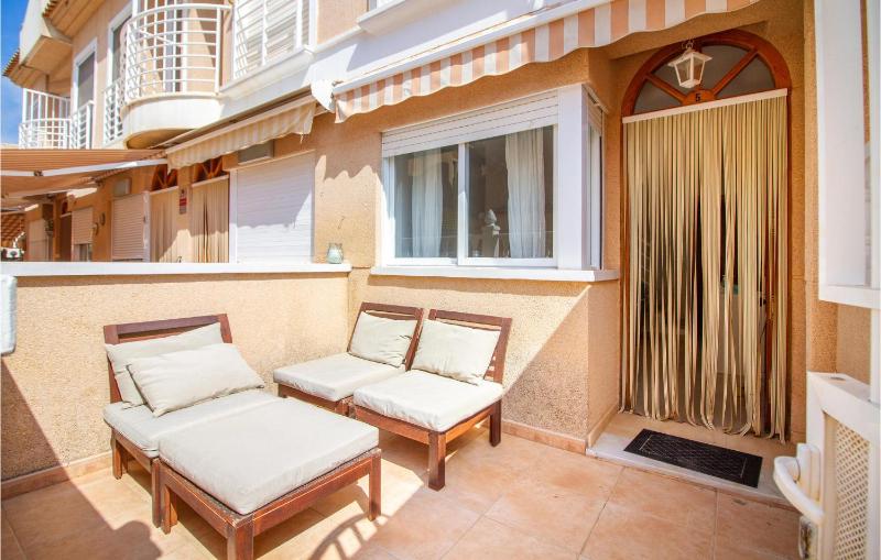 Beach Front Home In Santa Pola - image 7