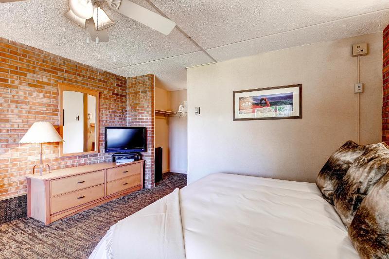 Standard  Room image 3