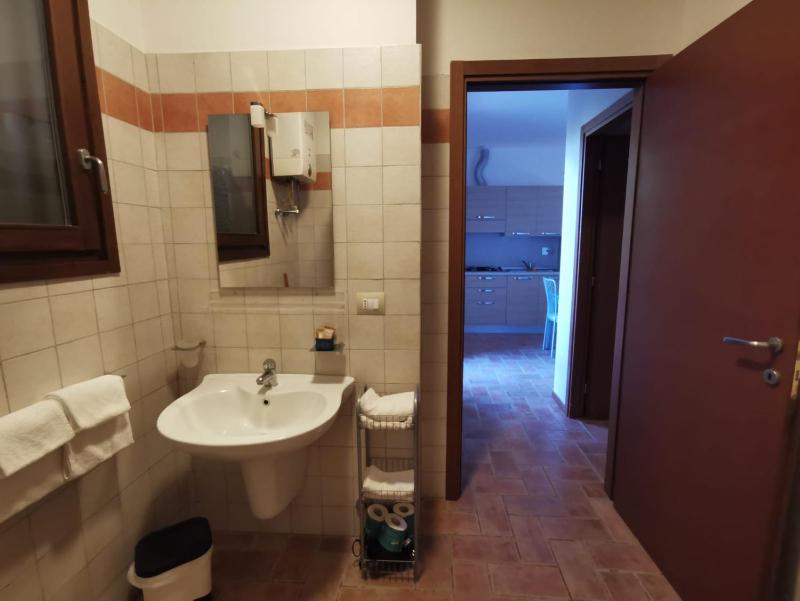 Apartment with Garden View - Disability Access image 3