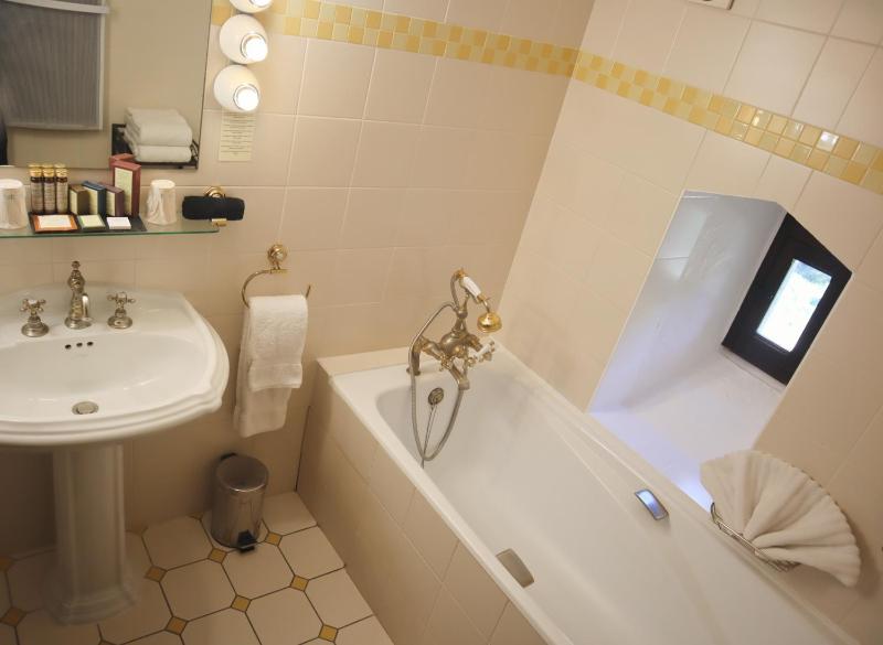 Junior Suite ( 1st or 2nd floor of the Castle ) image 4