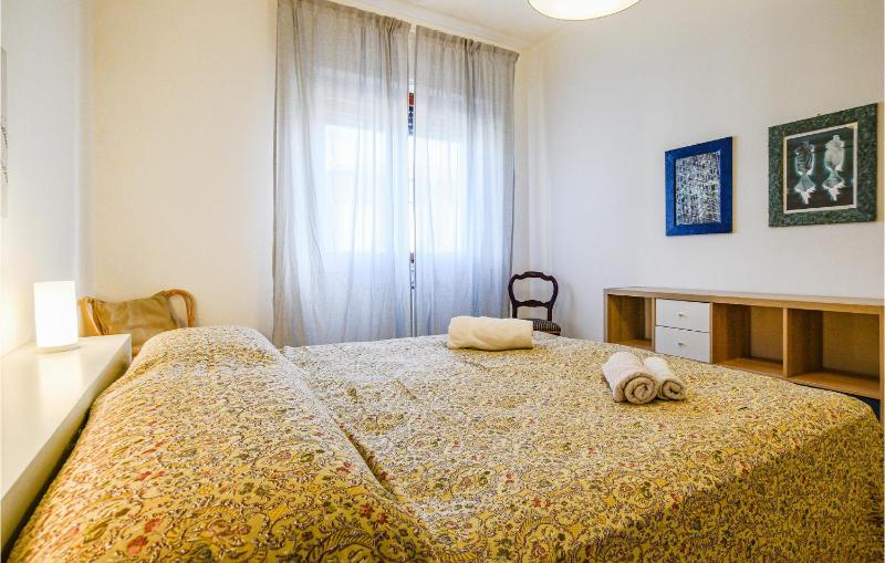 Cozy Apartment In Viareggio With Wifi - image 17
