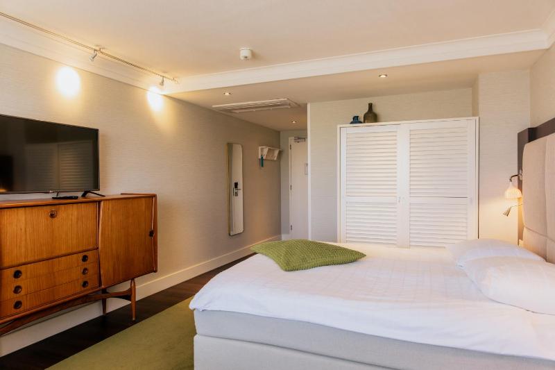 Standard Double Room image 3