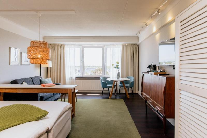 Suite with City View image 1