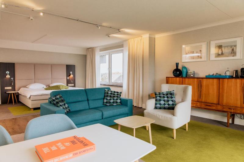 Apartment with Balcony image 4