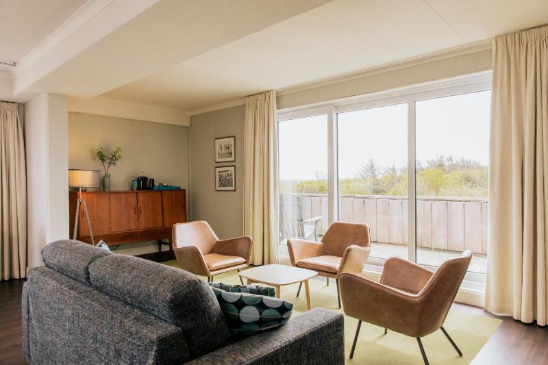 Apartment with Balcony - dog free room image 1