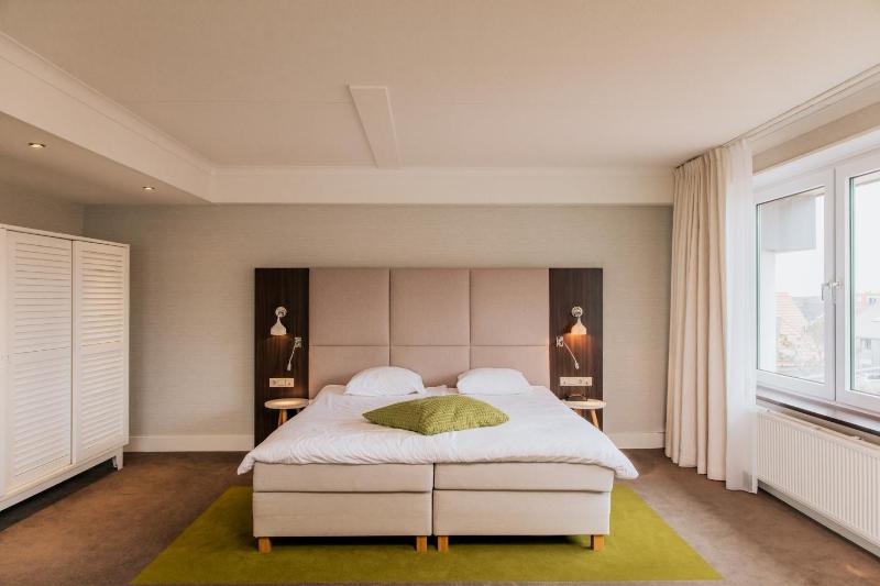 Apartment with Balcony image 2