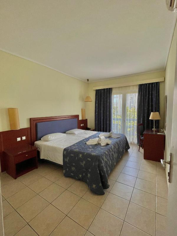 One-Bedroom Apartment image 3