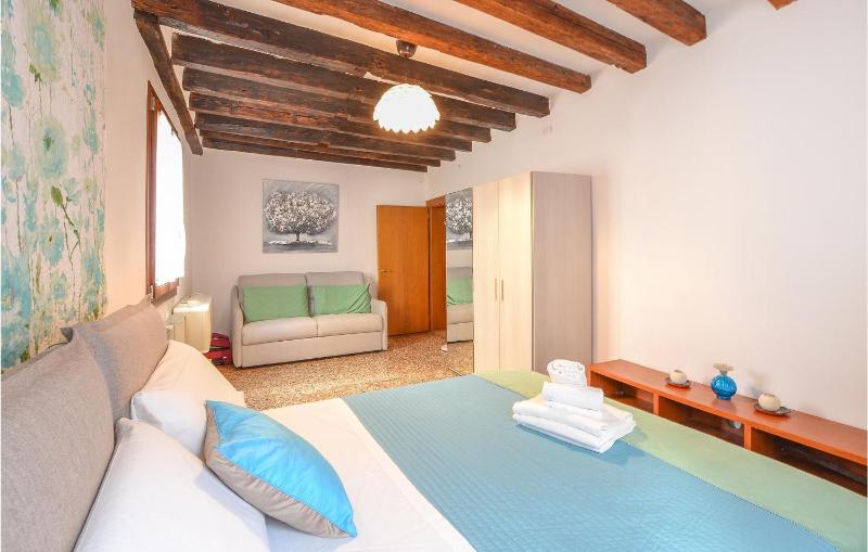 Lovely Apartment In Venezia With Wifi - image 14