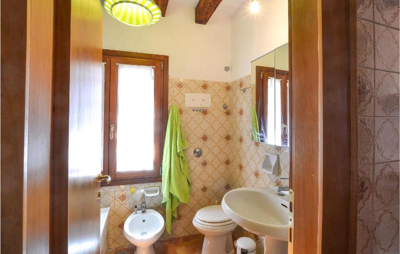 Lovely Apartment In Venezia With Wifi - image 7