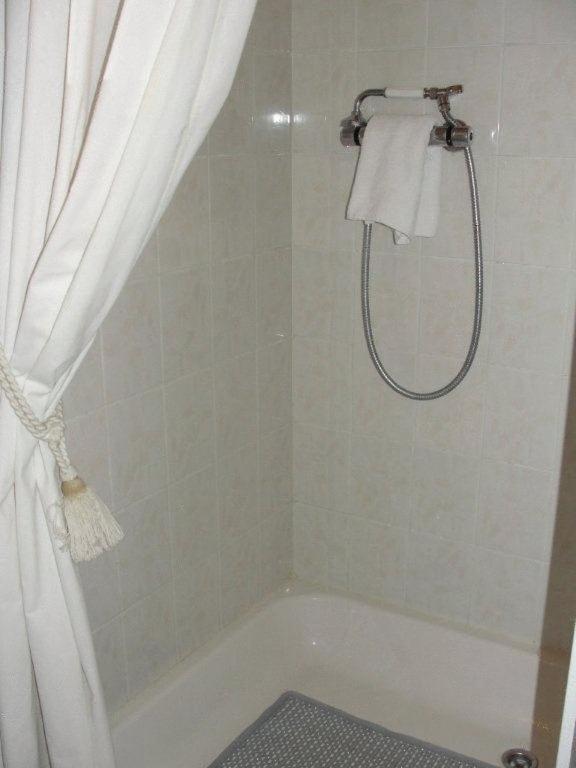 Double or Twin Room image 2