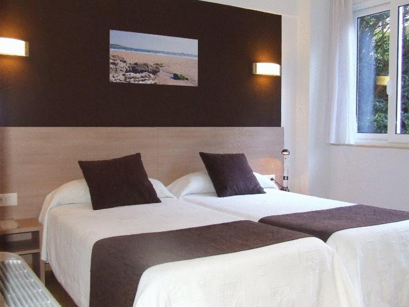 Hostal Rocamar - image 31