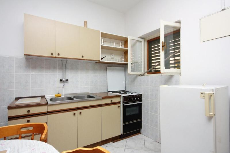 Seaside holiday house Murter - 5092 - image 6