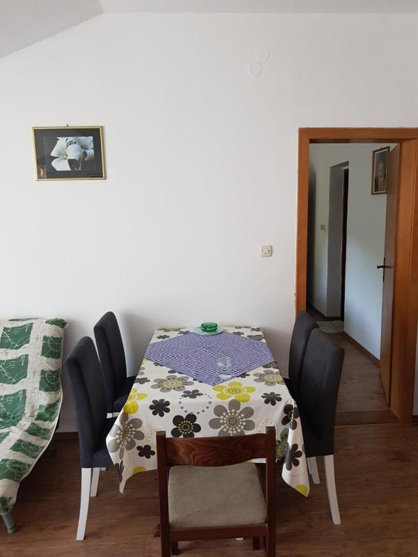 One-Bedroom Apartment with Terrace image 4