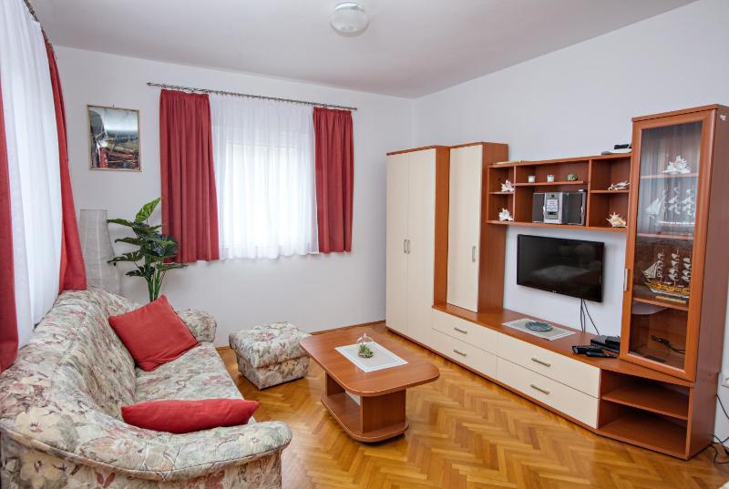 Apartments with parking space Murter - 5088 - image 6