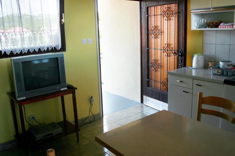 Two-Bedroom Apartment with Terrace and Sea View image 4