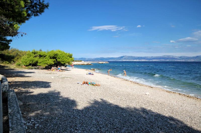 Apartments by the sea Supetar Brac - 14747 - image 12