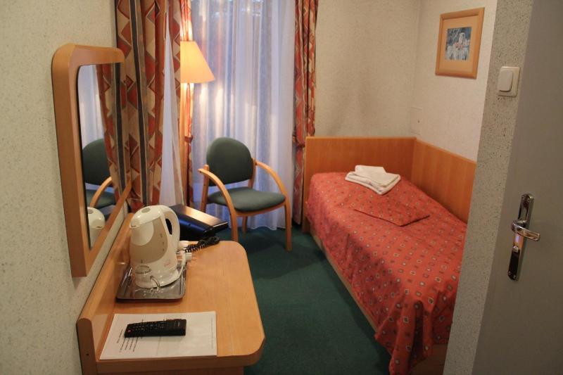 Superior Single Room image 3