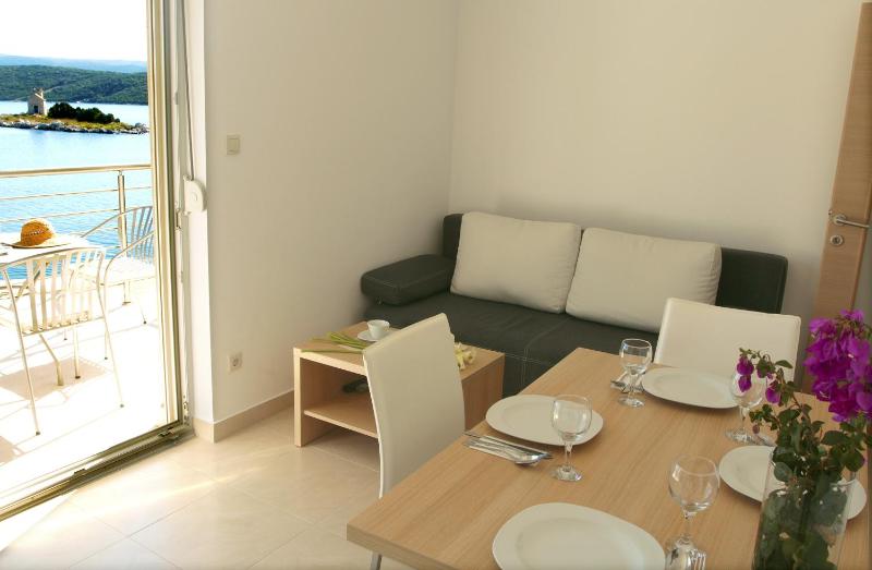 Apartment with Sea View image 4