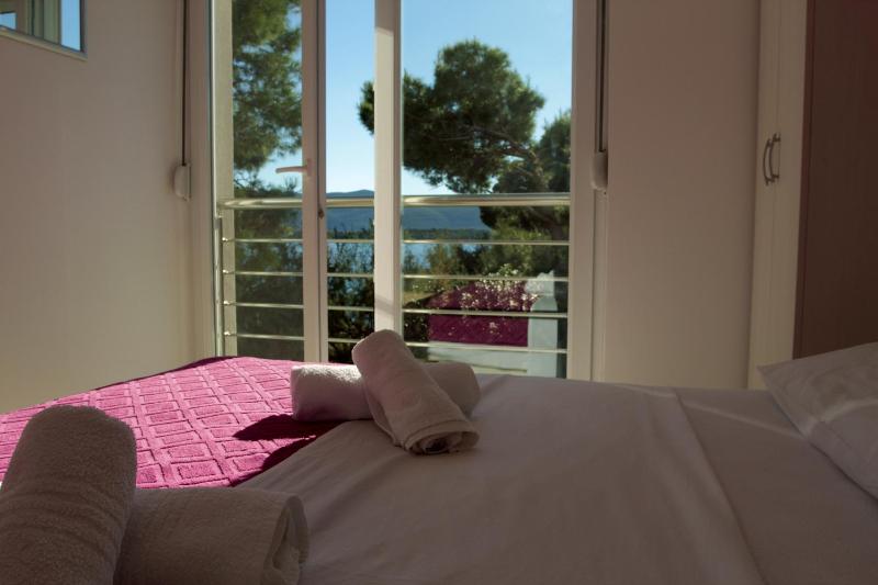 Apartment with Sea View image 4