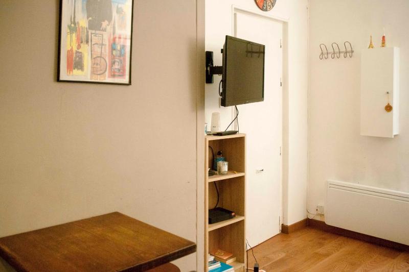 15m Comfortable In The Heart Of Paris! - image 7