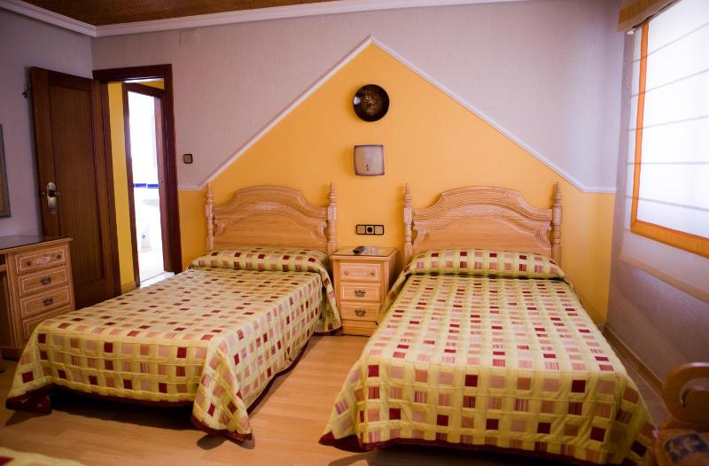Quadruple Room image 4