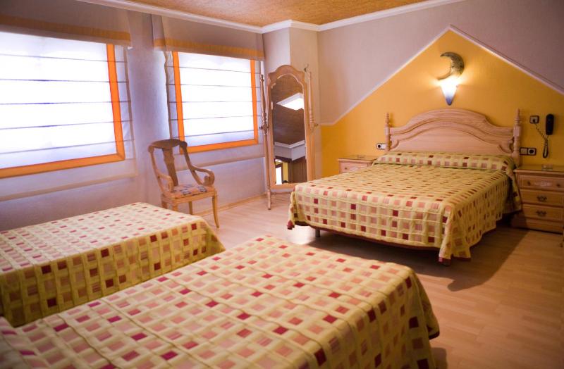 Quadruple Room image 1