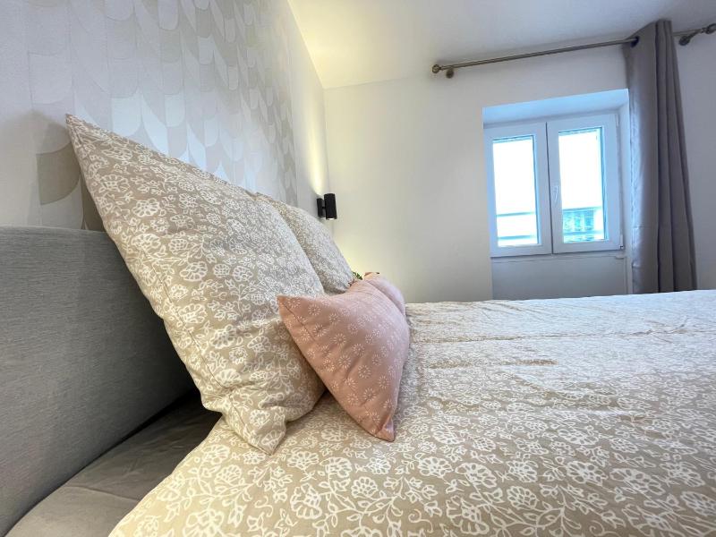 Nice Renting - FERSEN - 2 Rooms Vieil Antibes - AC - Safranier - Big Terrace - image 2