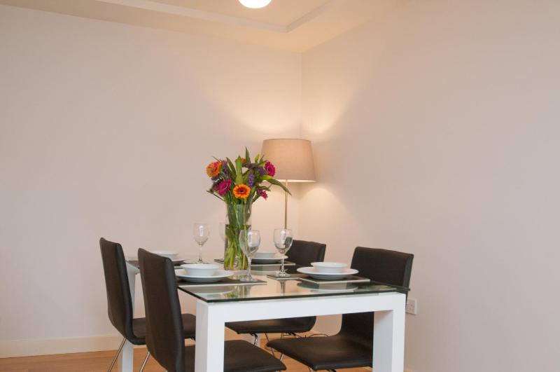 One-Bedroom Superior Apartment image 3