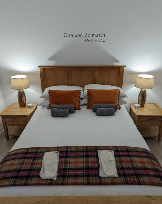 Two-Bedroom Apartment image 3