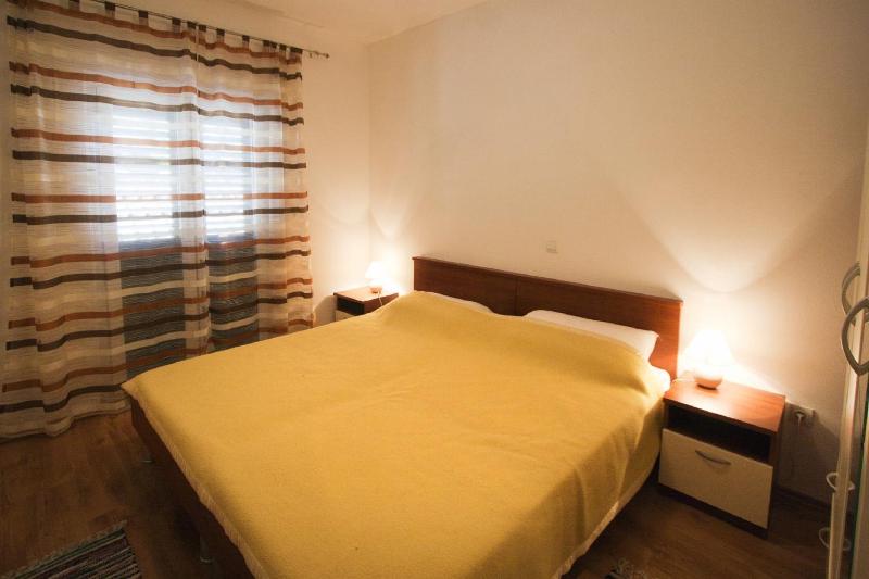 Two-Bedroom Apartment with Balcony and Sea View image 4