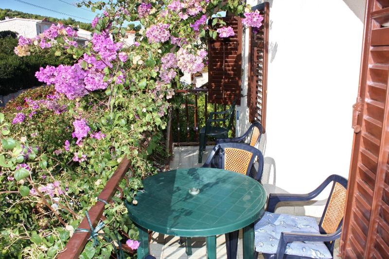 Two-Bedroom Apartment with Terrace and Sea View image 4