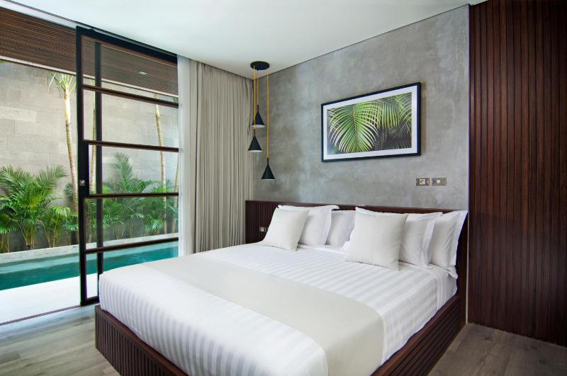 4BR Villa Kamis - Minggu Villas Seminyak - image 36