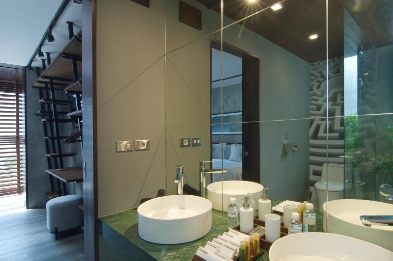 4BR Villa Jumat - Minggu Villas Seminyak - image 13