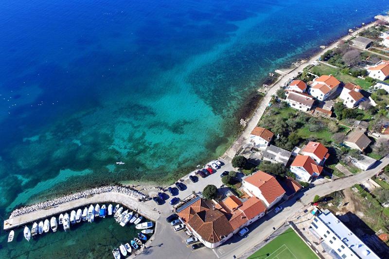 Holiday house with a swimming pool Zadar - Diklo Zadar - 15336 - image 12