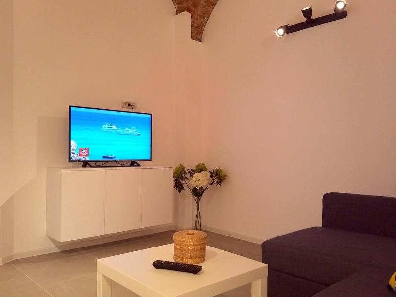 Art & Cozy Apartments - image 19
