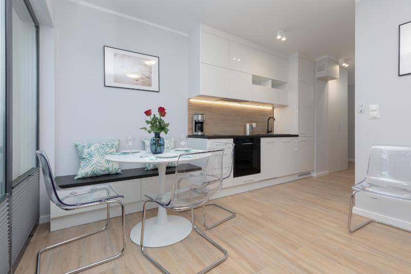 Little Laguna Apartments Sauna & Parking by Noclegi Renters - image 49