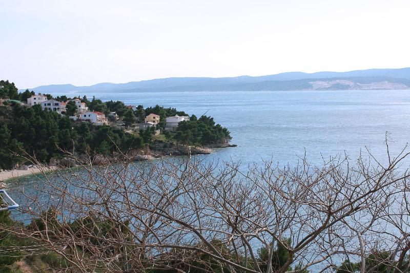 One-Bedroom Apartment with Terrace and Sea View image 3