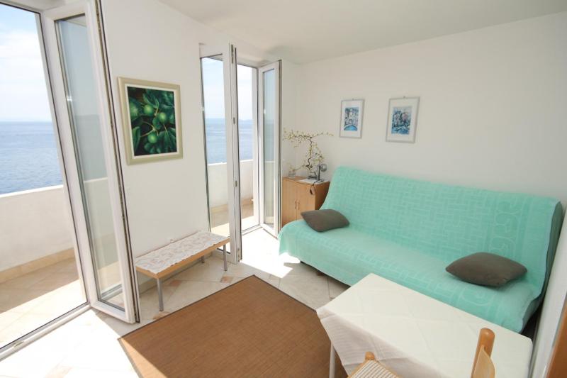 One-Bedroom Apartment with Terrace and Sea View image 1