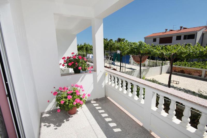 Double Room with Terrace image 3