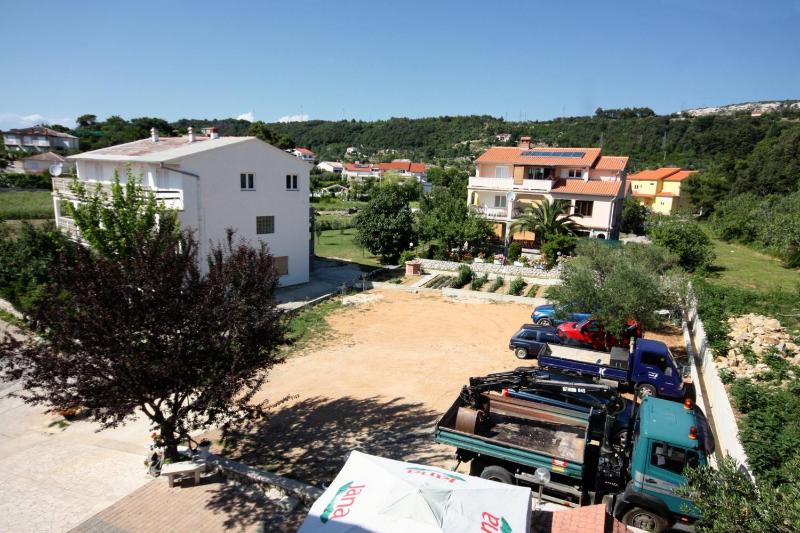 Double Room with Balcony image 2